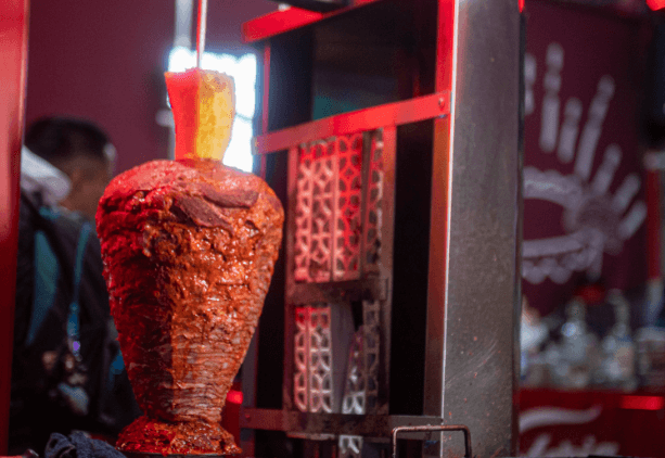 Deléitate con la auténtica gastronomía mexicana en las Ferias de México con Cerveza Victoria. 